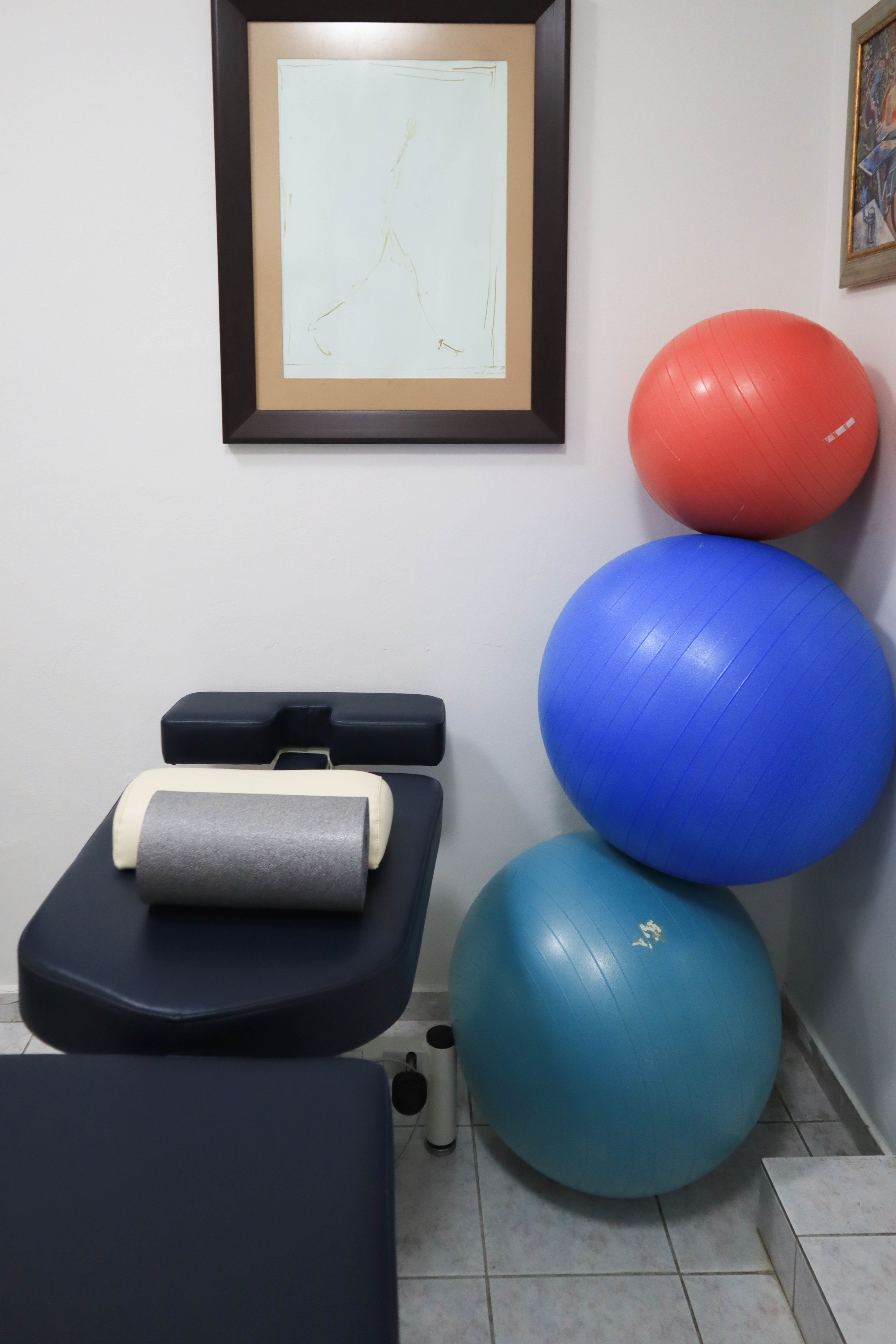 Pilates and physiotherapy equipment at IASIS